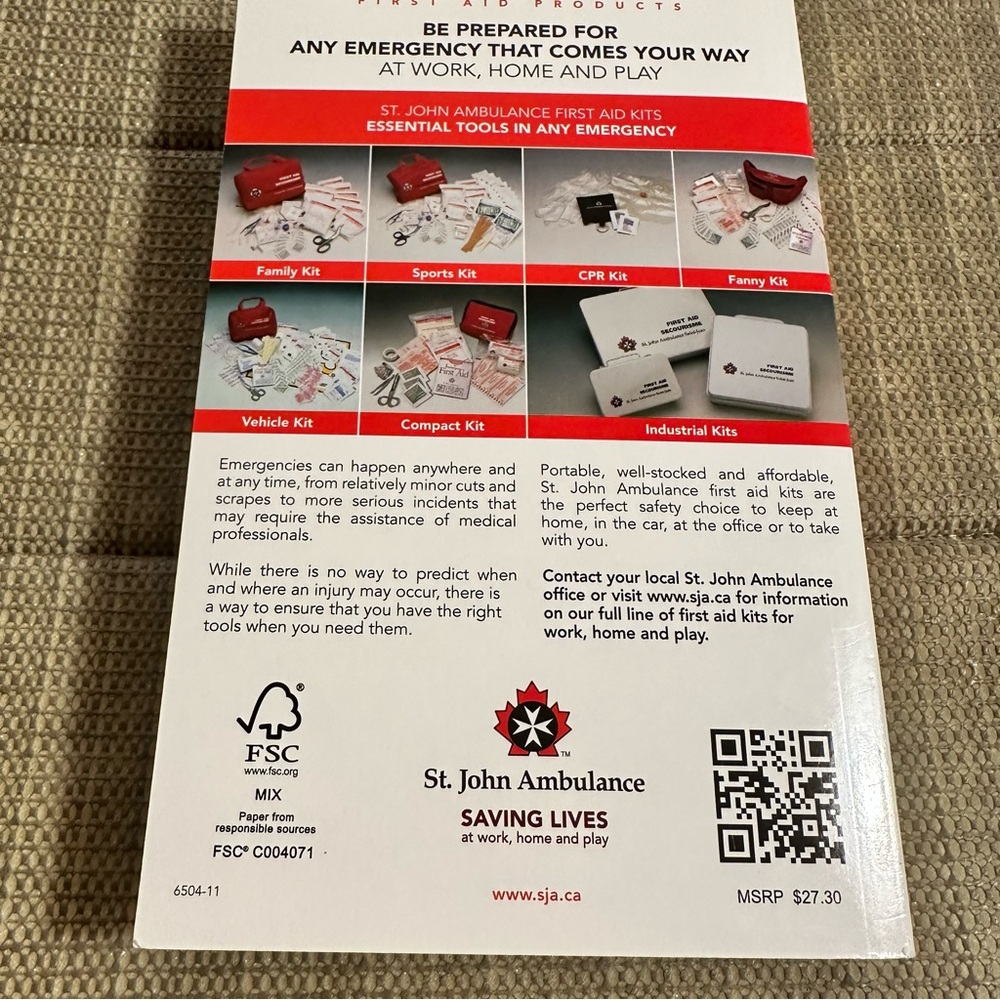 First Aid reference guide book - Picture 3 of 11